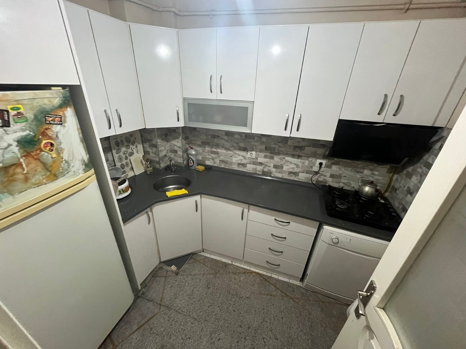 Şirinevler meydan eşyalı kiralık oda kamu personeline yada kurumsalda çalışana