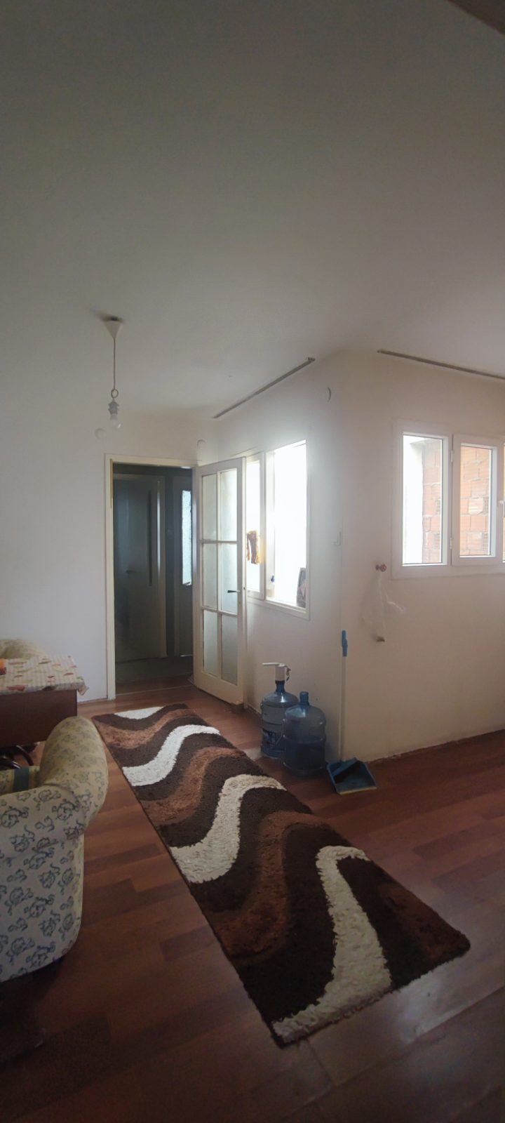 İzmir karşıyaka evime ev arkadaşı arıyorum