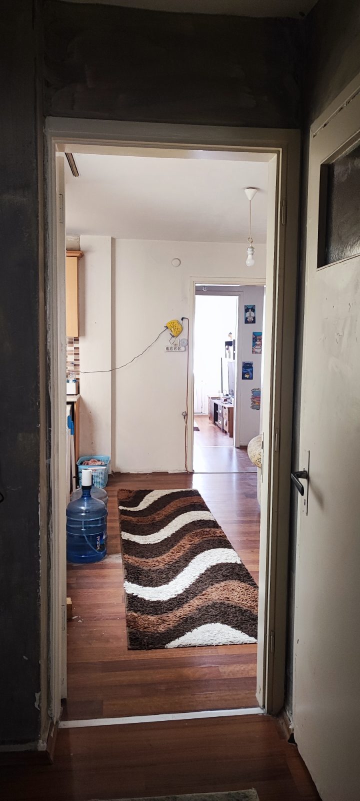 İzmir karşıyaka evime ev arkadaşı arıyorum