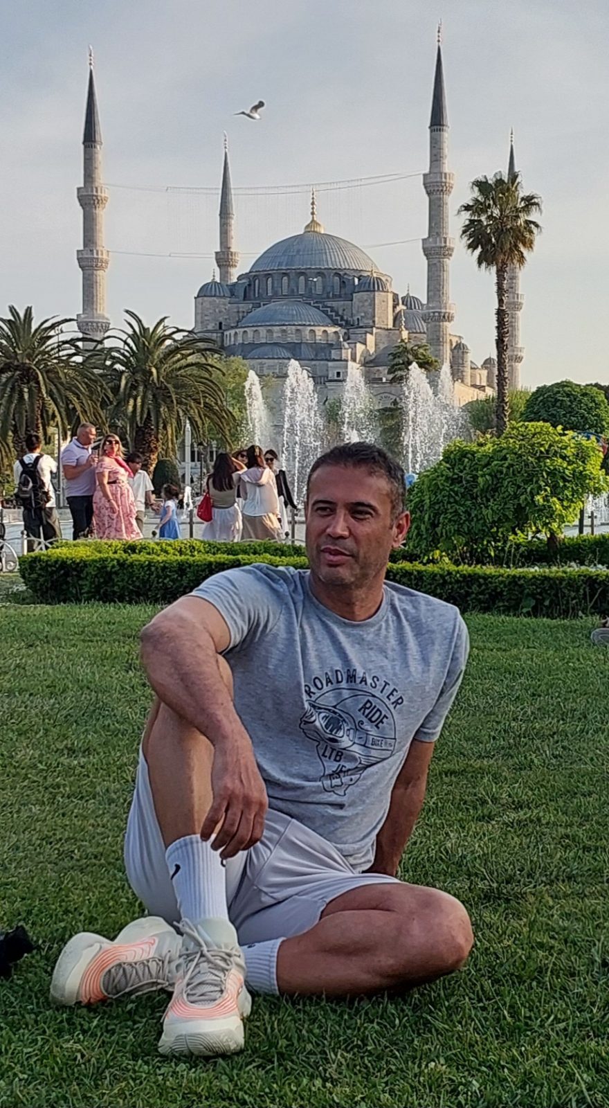 Kamuda çalışıyorum